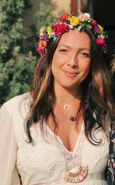 Fresh Flower Crowns Los Angeles, flower crown bar LA, Real Flower crowns, frida kahlo flower crown